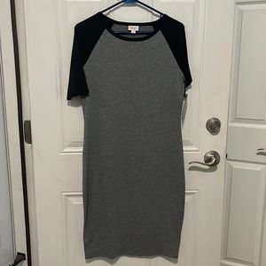 NWT! Never been worn LuLaRoe Julia dress size Small